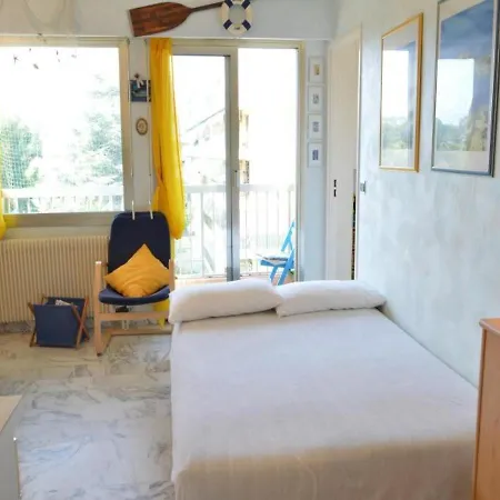Apartment Vertes Annees 1